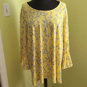 Ladies Plus Blouse with ruching on bell sleeves, yellow, size 18/20 NWOT